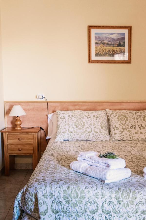 Apartamentos Maribel Calaceite Eksteriør billede
